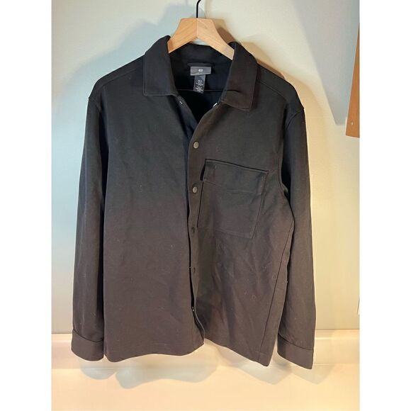 H&M Jackets & Blazers - H&M Black Cupro Snap On Button Shirt Men’s Medium
